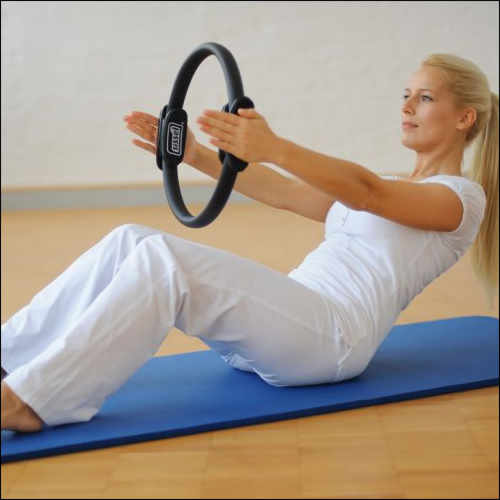 Rumpfübung mit dem Pilates Circle