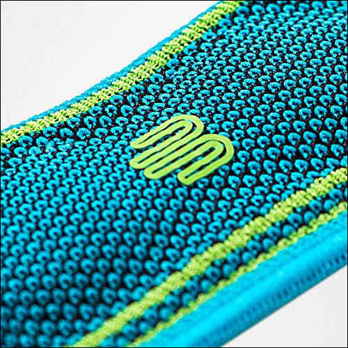 Moderne Mikrofaser machen die Sports Knee Strap ideal für aktive Personen und Sportler